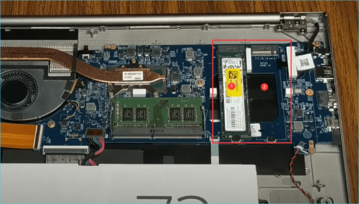 새 SSD를 설치하세요