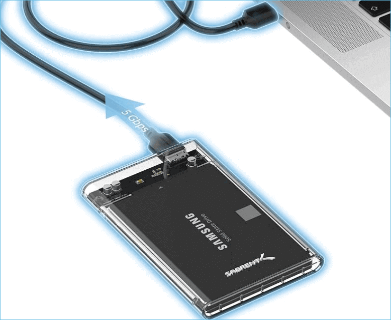 USB 어댑터를 사용하여 노트북과 SSD를 연결하세요.