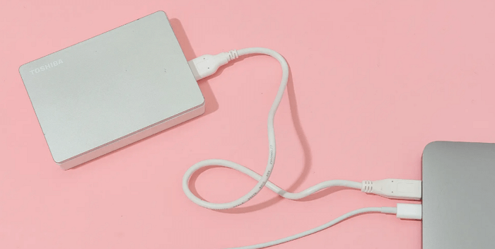 외장 하드 드라이브가 손상되었습니다.